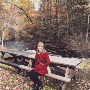 Meet your Posher, Hannah